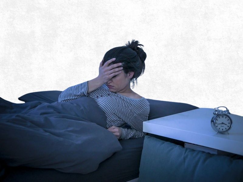 thức giấc nửa đêm không ngủ lại được