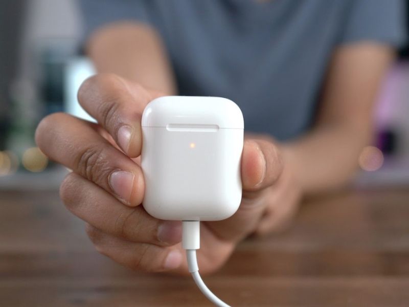 Cách sạc AirPod đúng cách